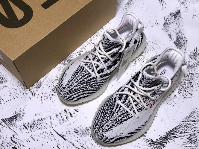 Zebra V2 White 350 CP9654 Yeezy Adidas Boost Black 0930